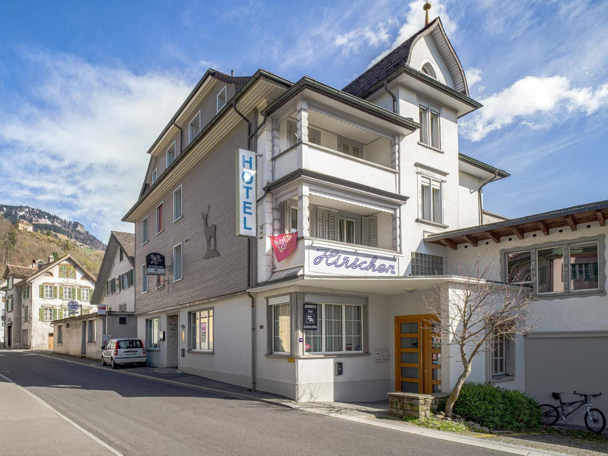 Hirschen Backpacker-hotel & Pub Schwyz