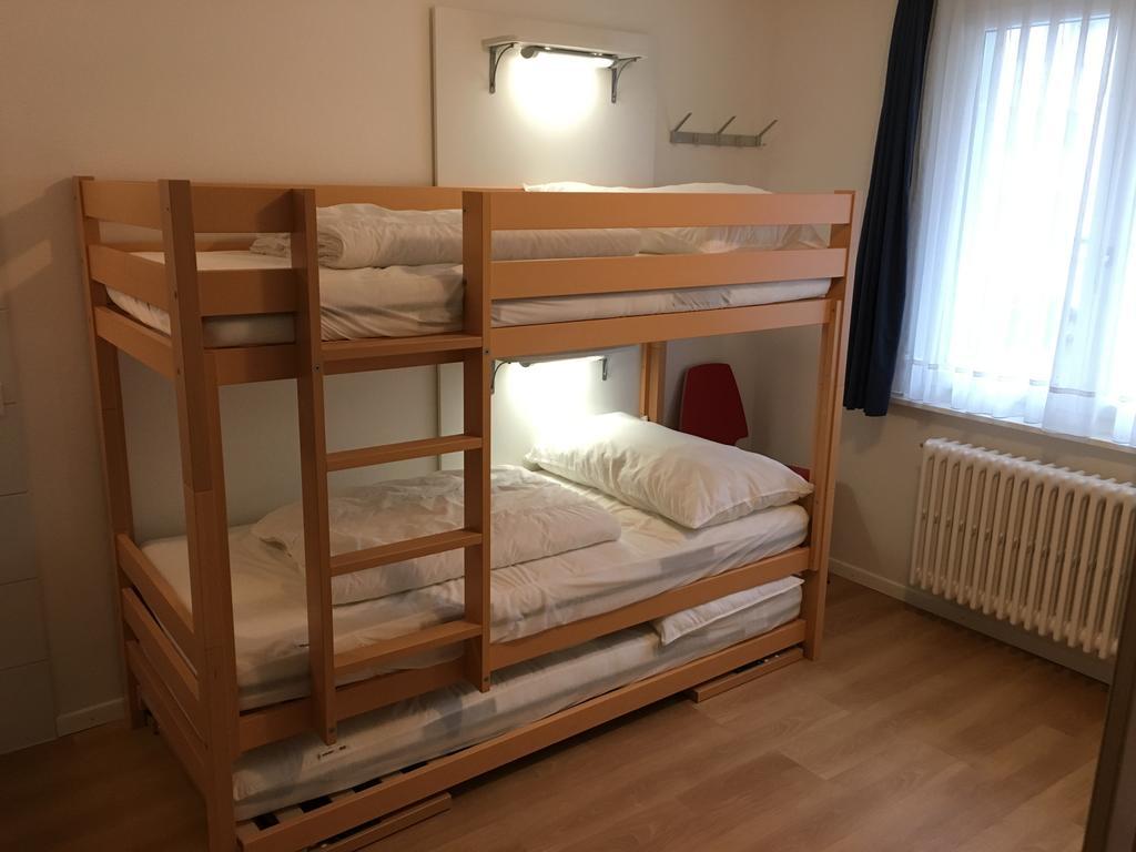 Hirschen Backpacker-hotel & Pub Ostello