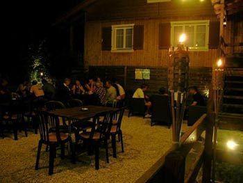 Hostal Hirschen Backpacker-hotel & Pub