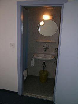Hirschen Backpacker-hotel & Pub