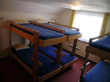 Hirschen Backpacker-hotel & Pub Schwyz