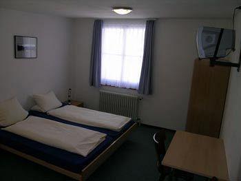 छात्रावास Hirschen Backpacker-Hotel & Pub